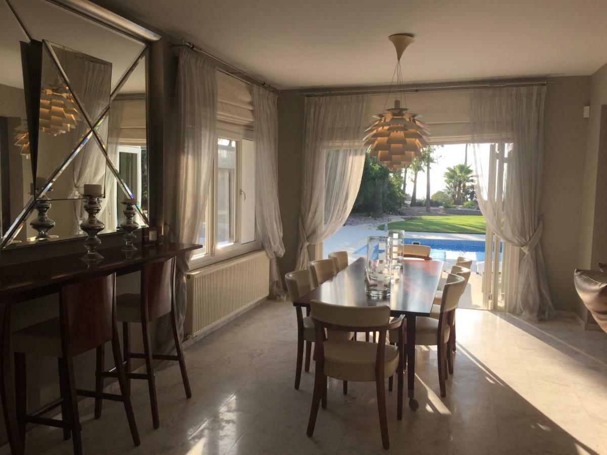 Deluxe First Line Villa Перволія Екстер'єр фото