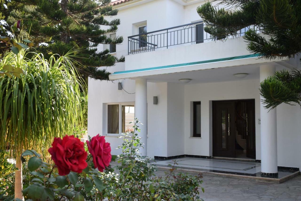 Deluxe First Line Villa Перволія Екстер'єр фото